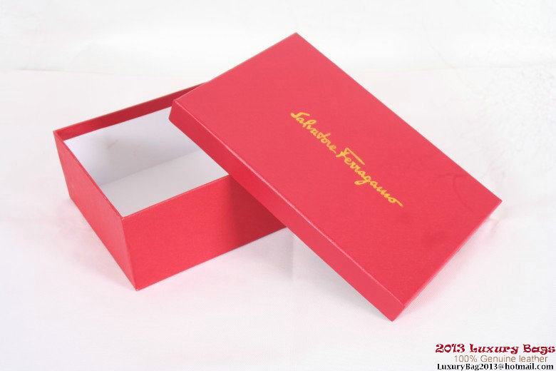 Luxury Bags and Shoes Gift Box Luxury Bags and Shoes Gift Box