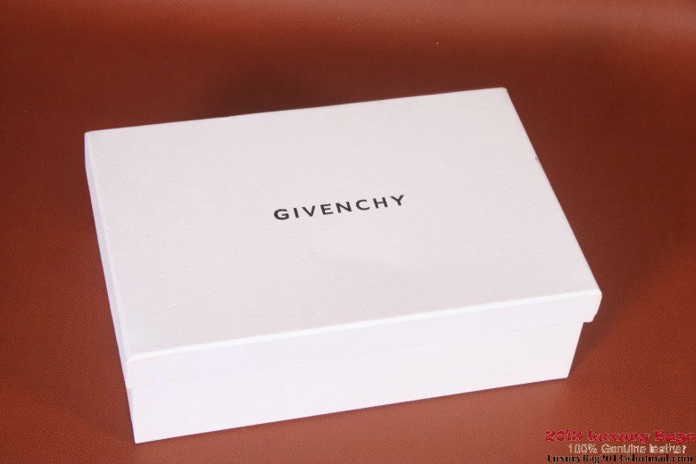 Luxury Bags and Shoes Gift Box Luxury Bags and Shoes Gift Box