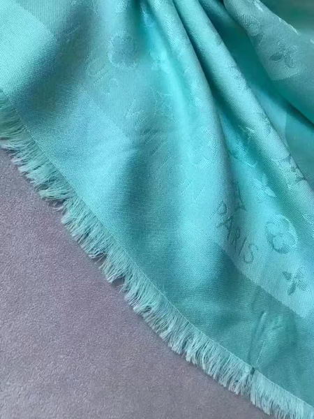 Louis Vuitton Scarf LVS919168C