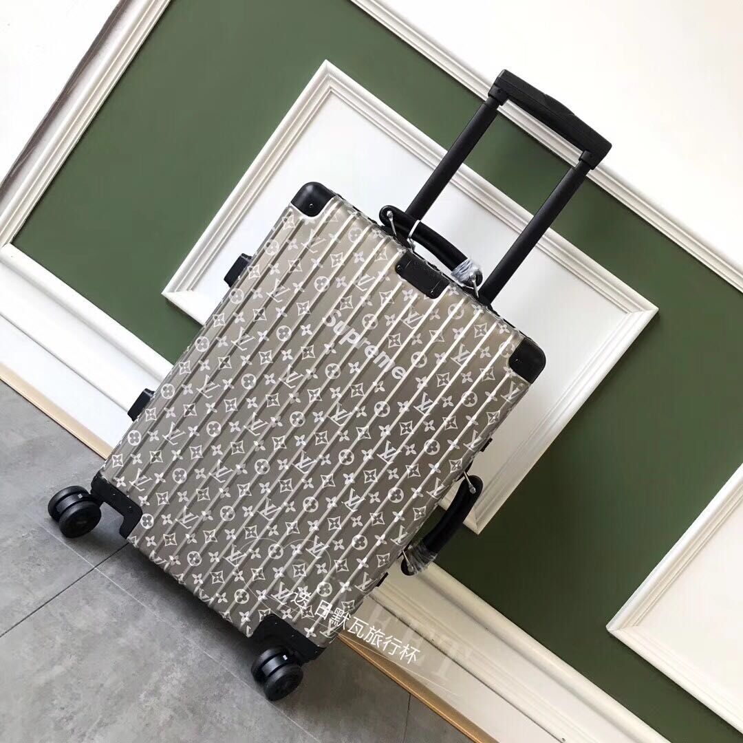 Louis Vuitton Suitcase M66557 Louis Vuitton Suitcase M66557