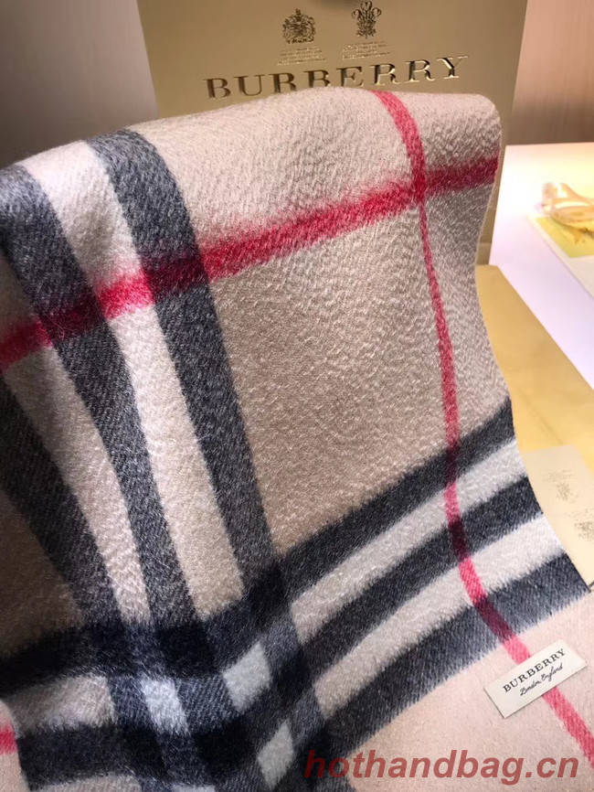 Burberry Cashmere Classic Scarf 3607