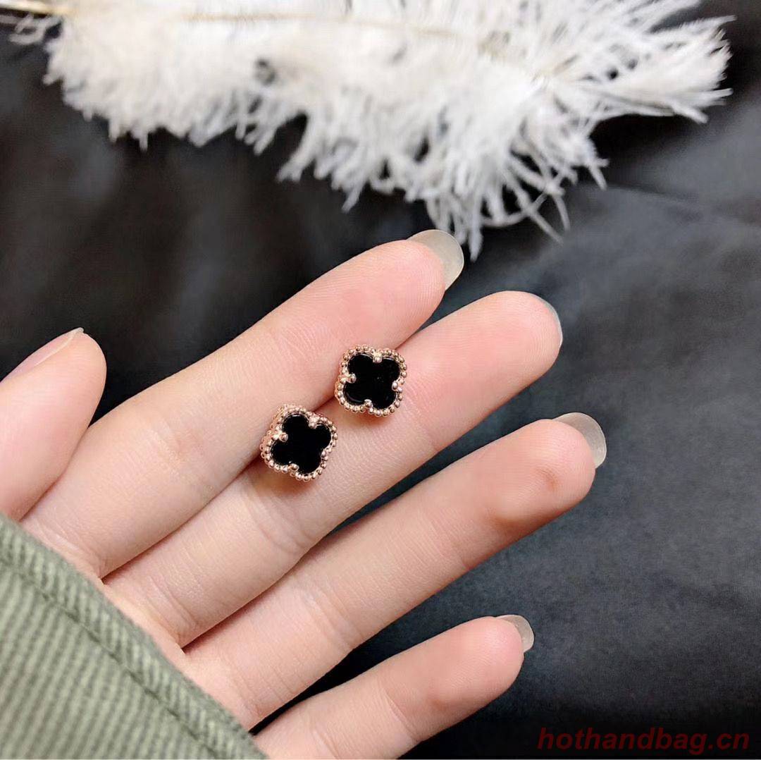 Van Cleef & Arpels Earrings or Necklace VCA9088 Van Cleef & Arpels Earrings or Necklace VCA9088