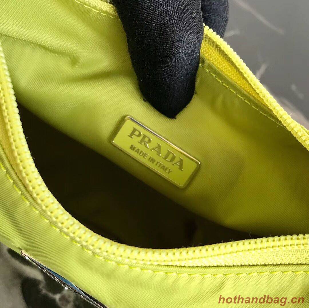 Prada Re-Edition nylon Tote bag MV519 green Prada Re-Edition nylon Tote bag MV519 green