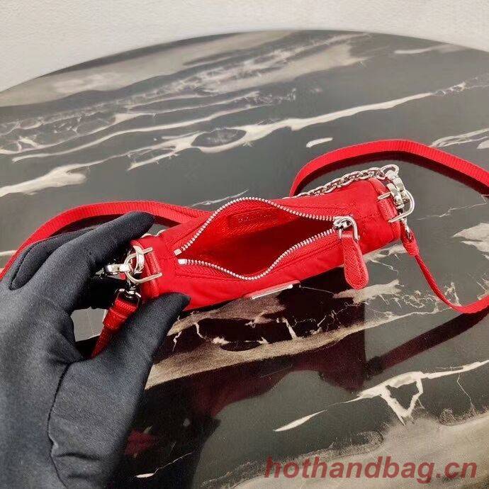 Prada Re-Edition nylon mini shoulder bag 1TT122 red Prada Re-Edition nylon mini shoulder bag 1TT122 red