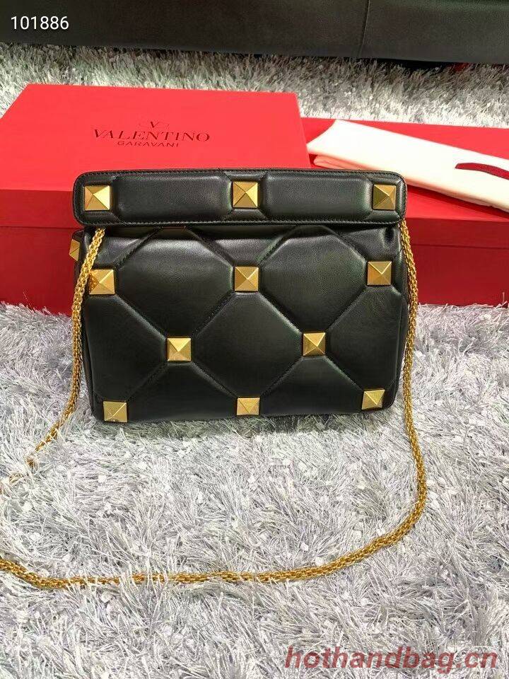 Valentino medium Garavani Roman Stud V2060 black Valentino medium Garavani Roman Stud V2060 black