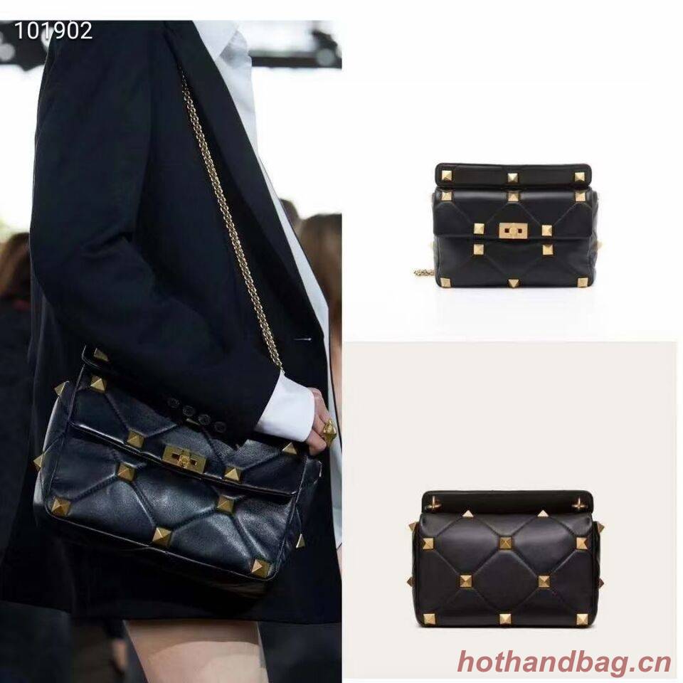 Valentino medium Garavani Roman Stud V2060 black Valentino medium Garavani Roman Stud V2060 black