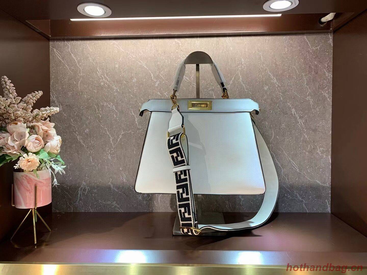 FENDI PEEKABOO ISEEU MEDIUM leather bag F1392 white FENDI PEEKABOO ISEEU MEDIUM leather bag F1392 white