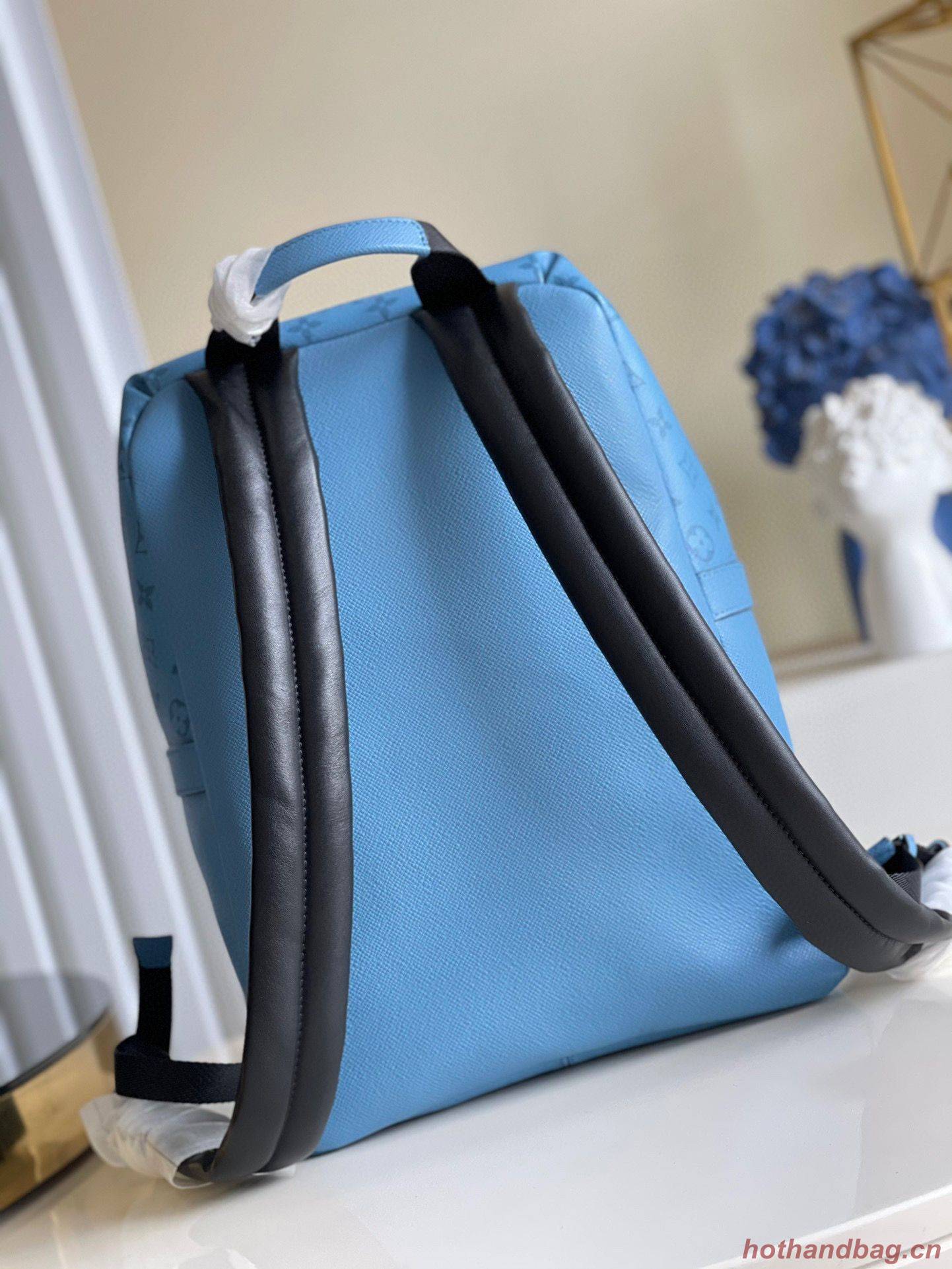 Louis Vuitton DISCOVERY BACKPACK M30747 Blue Louis Vuitton DISCOVERY BACKPACK M30747 Blue