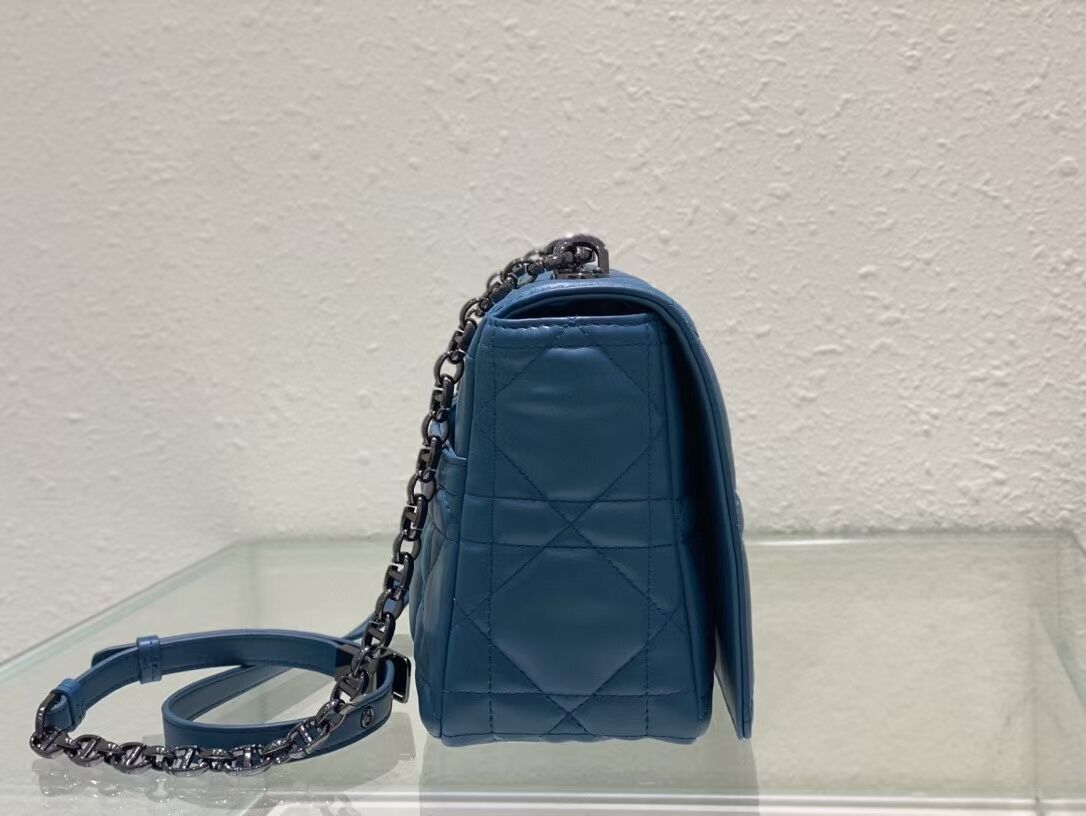 LARGE DIOR CARO BAG Gradient Cannage Lambskin M9243E blue LARGE DIOR CARO BAG Gradient Cannage Lambskin M9243E blue