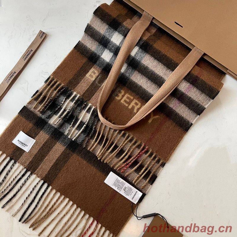Burberry Scarf B00253