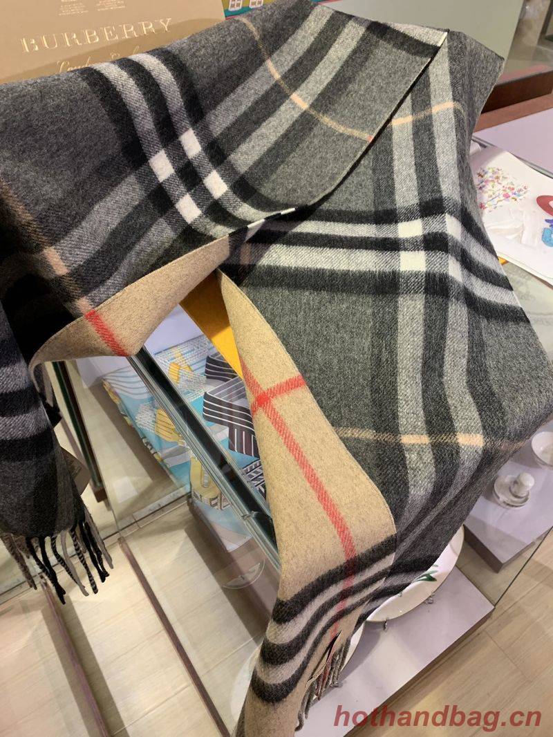 Burberry Scarf B00263 Burberry Scarf B00263