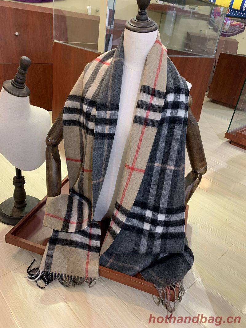 Burberry Scarf B00263 Burberry Scarf B00263