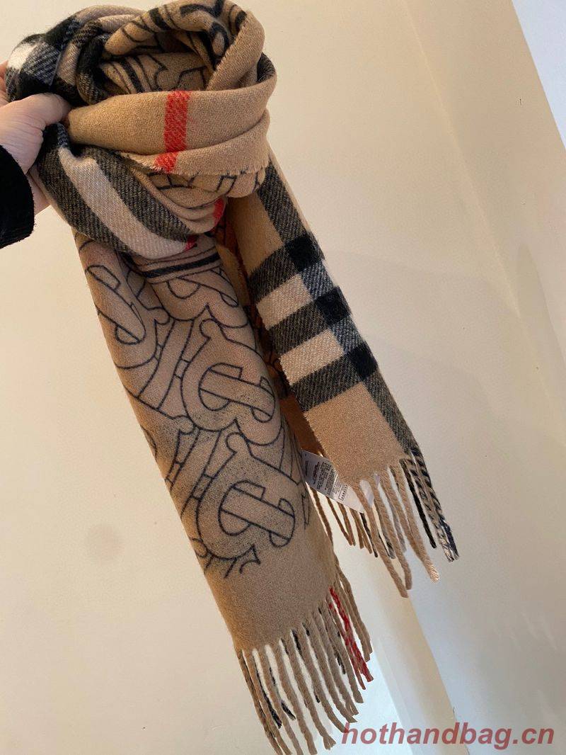 Burberry Scarf B00264 Burberry Scarf B00264