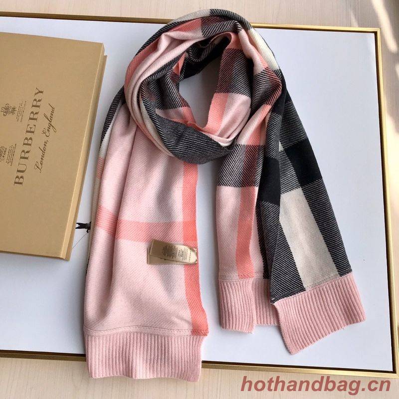 Burberry Scarf B00279 Burberry Scarf B00279