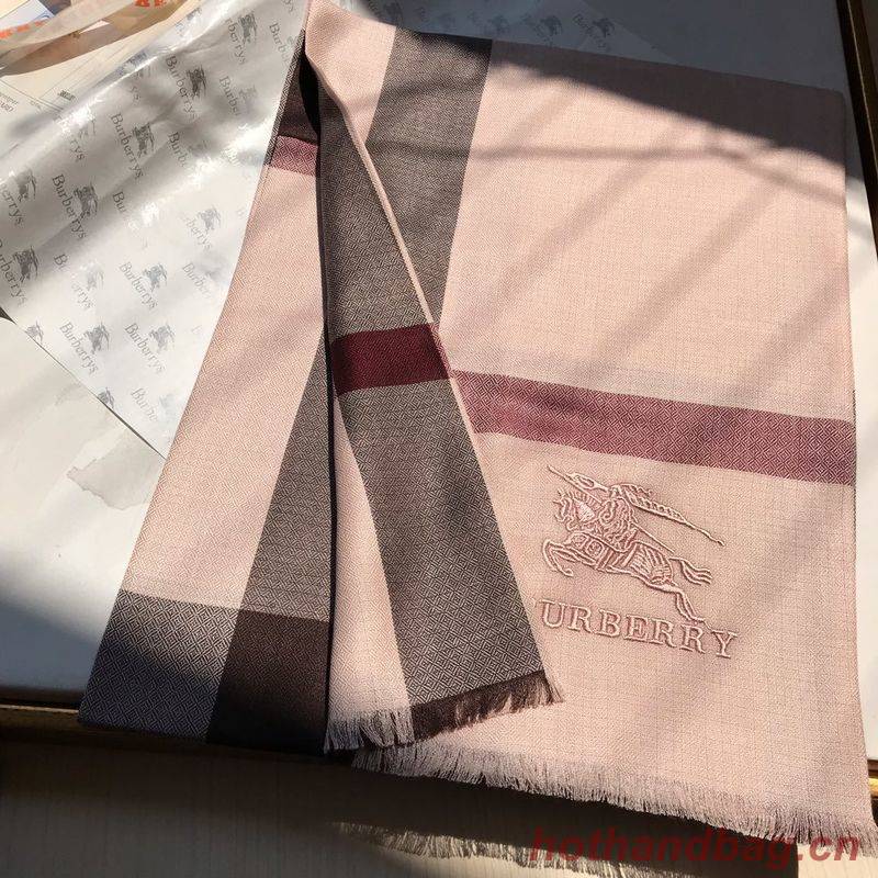 Burberry Scarf B00292 Burberry Scarf B00292