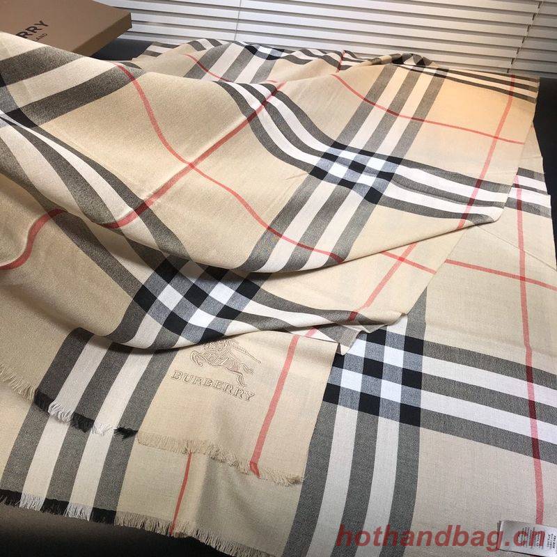 Burberry Scarf B00295 Burberry Scarf B00295