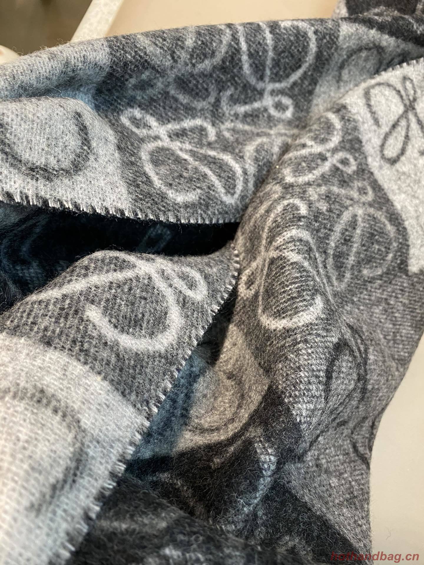 Loewe Scarf L00008 Loewe Scarf L00008