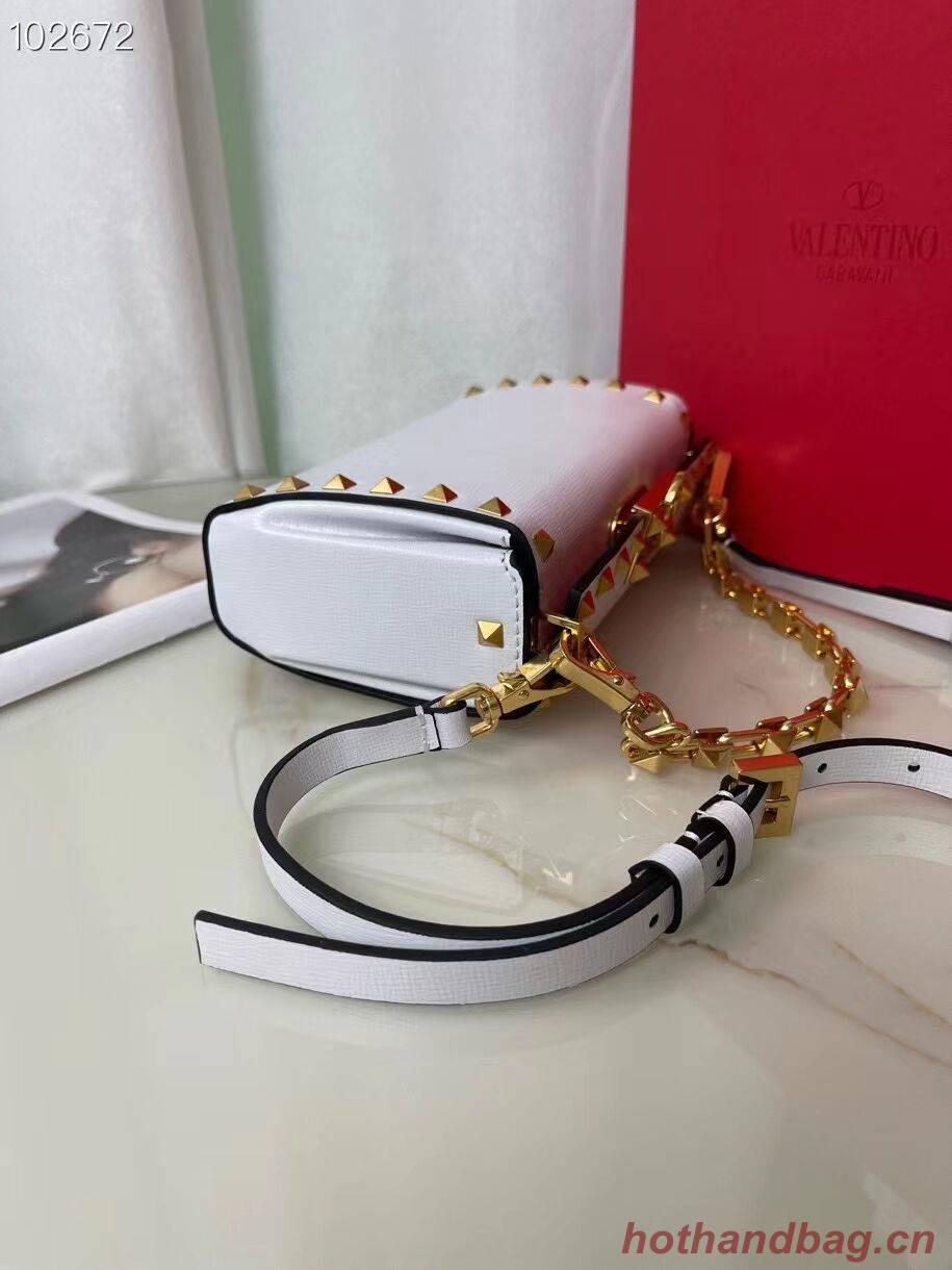 VALENTINO GARAVANI Rockstud Alcove Grain calf shoulder bag V0189 white VALENTINO GARAVANI Rockstud Alcove Grain calf shoulder bag V0189 white