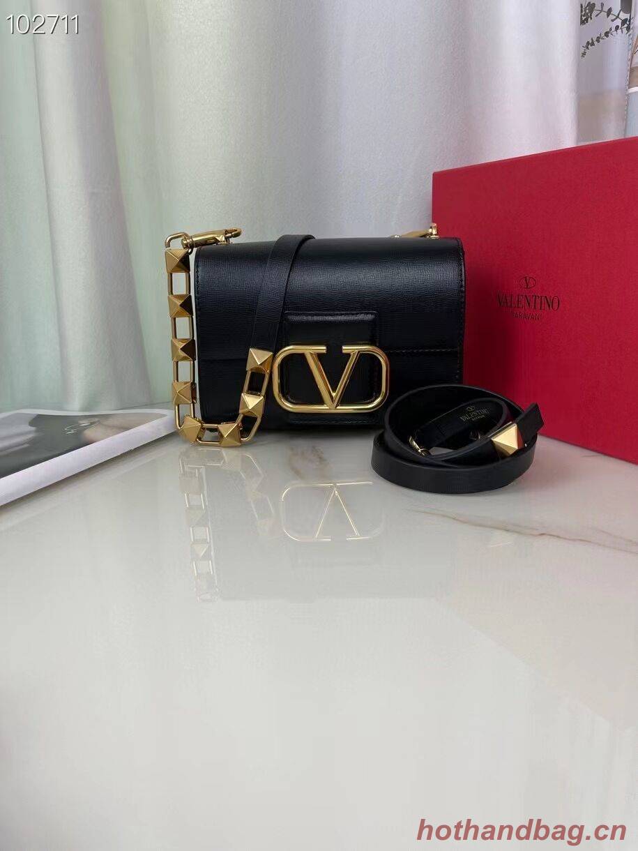 VALENTINO GARAVANI Stud Sign Grained Calfskin Shoulder Bag V0196 black VALENTINO GARAVANI Stud Sign Grained Calfskin Shoulder Bag V0196 black