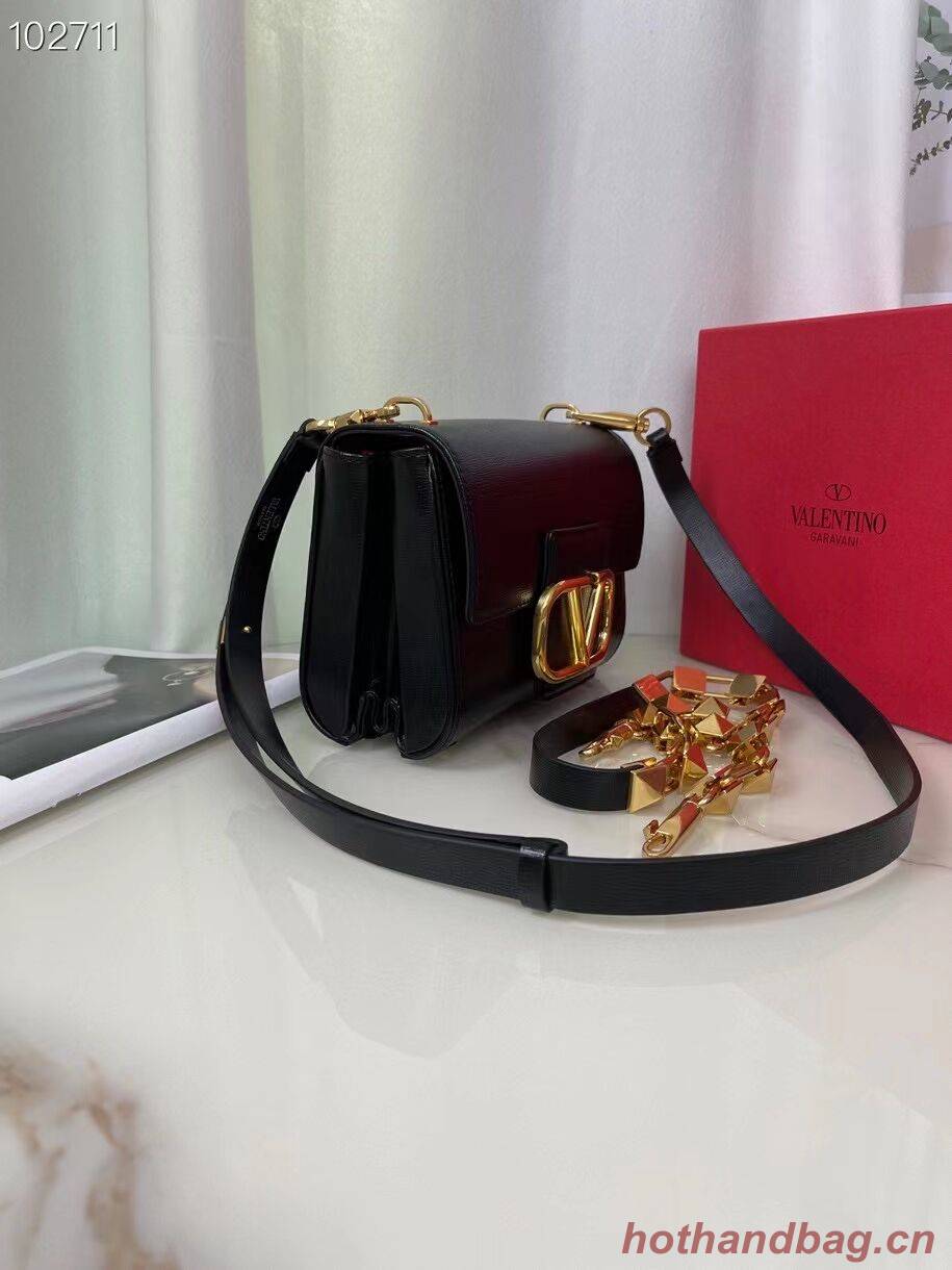 VALENTINO GARAVANI Stud Sign Grained Calfskin Shoulder Bag V0196 black VALENTINO GARAVANI Stud Sign Grained Calfskin Shoulder Bag V0196 black