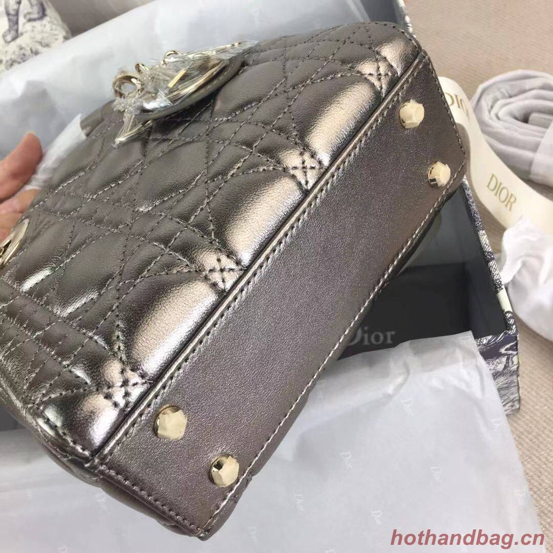 MINI LADY DIOR BAG Lambskin M0566OW silver grey&gold MINI LADY DIOR BAG Lambskin M0566OW silver grey&gold
