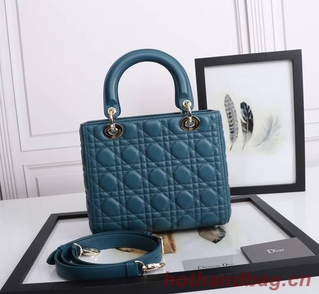 MEDIUM LADY DIOR BAG Cannage Lambskin M0565E blue