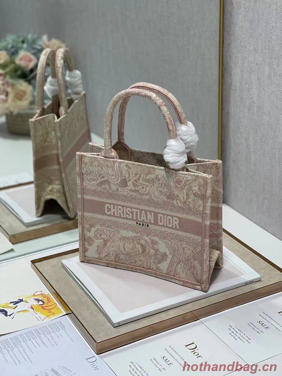 SMALL DIOR BOOK TOTE Embroidery C1331-1 SMALL DIOR BOOK TOTE Embroidery C1331-1