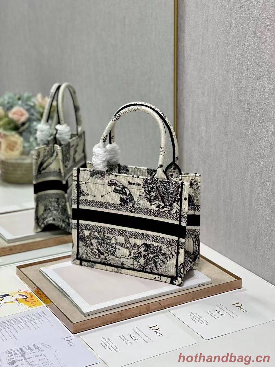 SMALL DIOR BOOK TOTE Embroidery C1331-4 SMALL DIOR BOOK TOTE Embroidery C1331-4