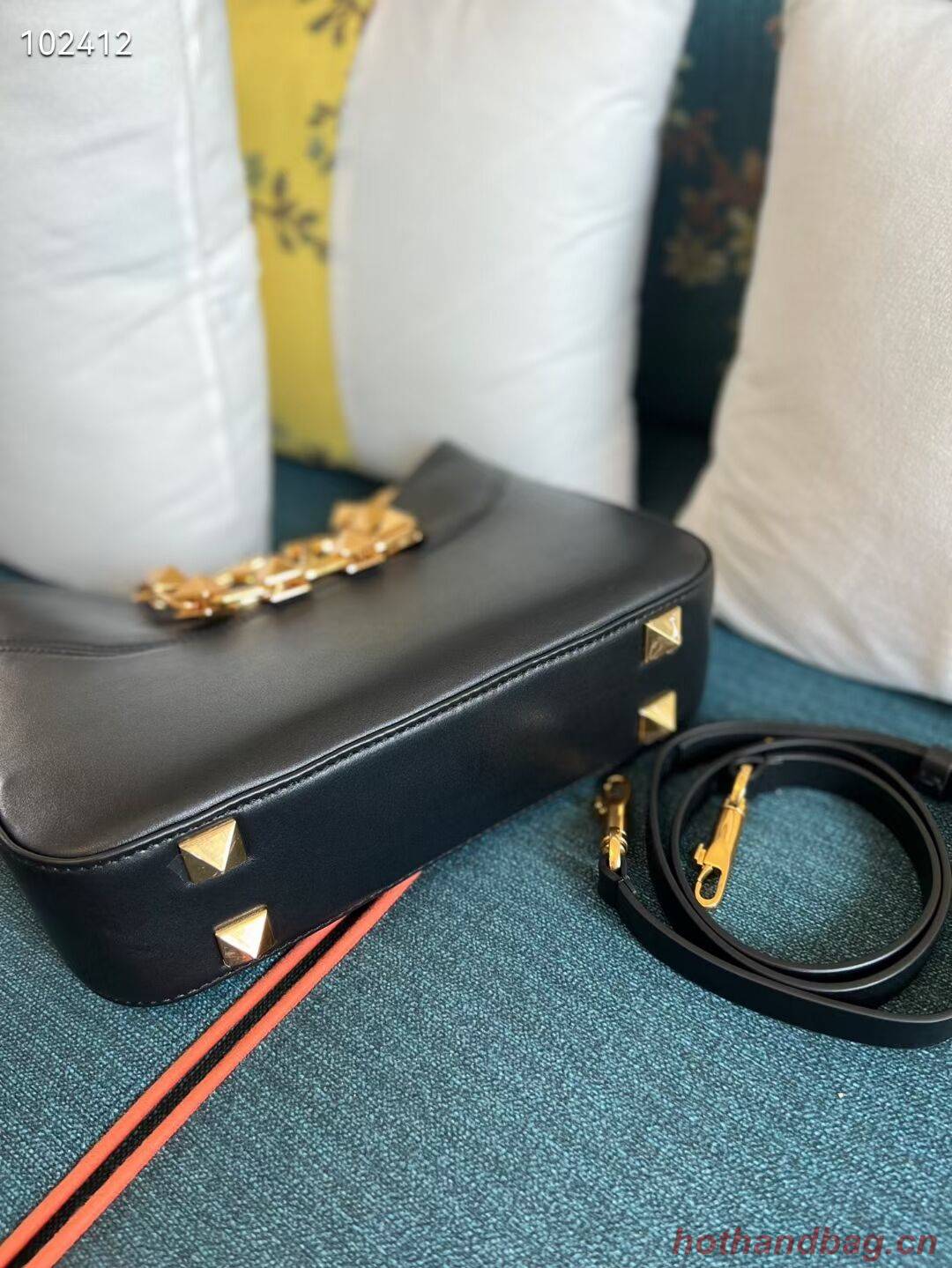 VALENTINO GARAVANI Loco Calf leather bag V2028 black VALENTINO GARAVANI Loco Calf leather bag V2028 black