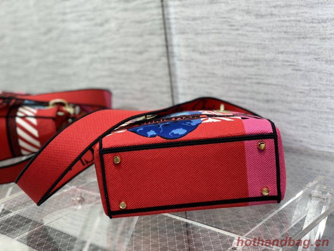 Dior MEDIUM LADY D-LITE BAG Embroidered C0420 rose Dior MEDIUM LADY D-LITE BAG Embroidered C0420 rose