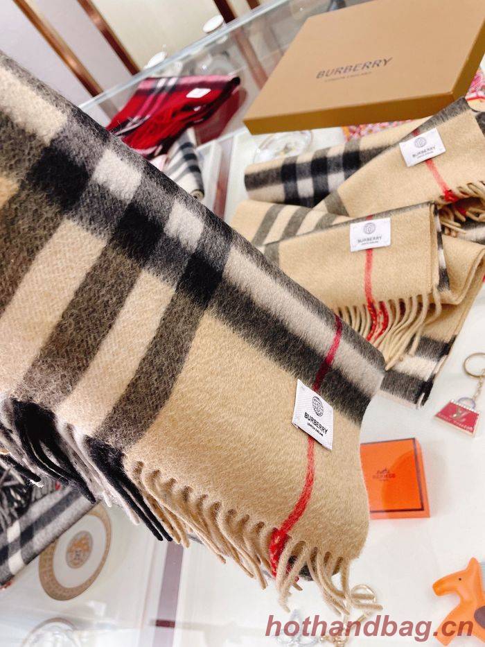 Burberry Scarf BBC00017 Burberry Scarf BBC00017