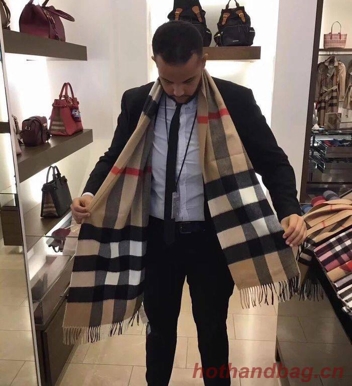 Burberry Scarf BBC00030 Burberry Scarf BBC00030