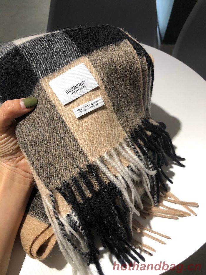 Burberry Scarf BBC00030 Burberry Scarf BBC00030