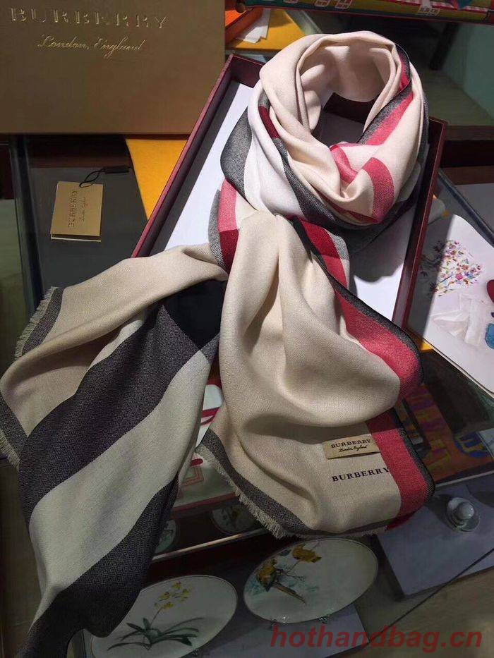 Burberry Scarf BBC00040 Burberry Scarf BBC00040