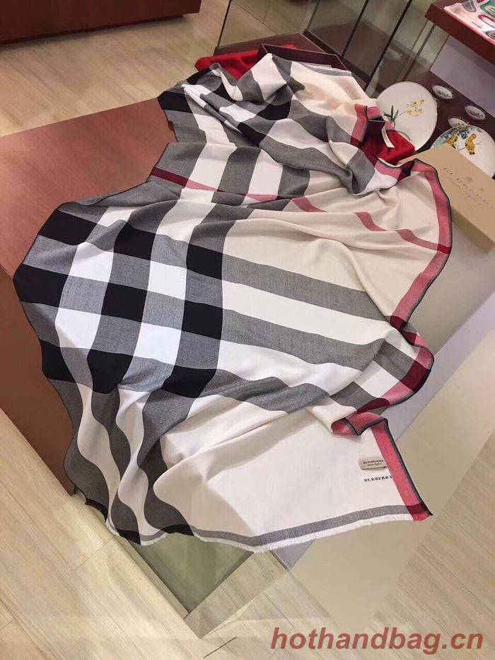 Burberry Scarf BBC00040 Burberry Scarf BBC00040