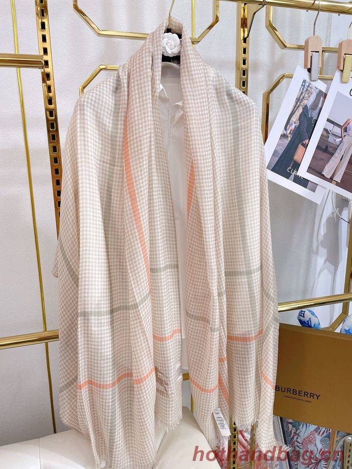 Burberry Scarf BBC00075 Burberry Scarf BBC00075