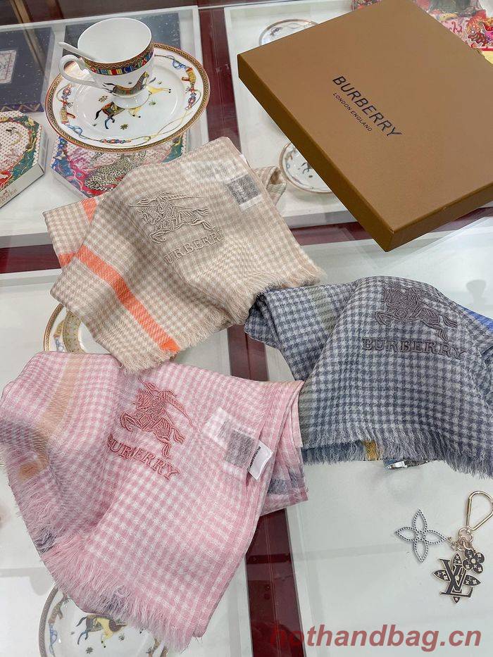 Burberry Scarf BBC00075 Burberry Scarf BBC00075