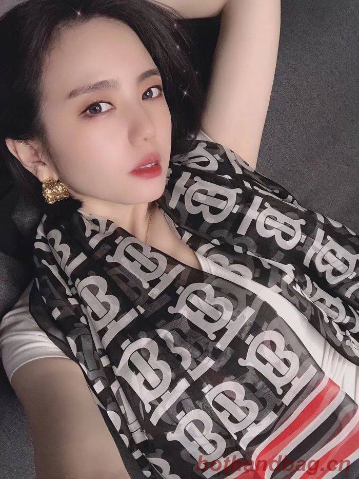 Burberry Scarf BBC00114 Burberry Scarf BBC00114