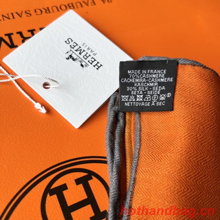 Hermes Scarf HEC00510 Hermes Scarf HEC00510