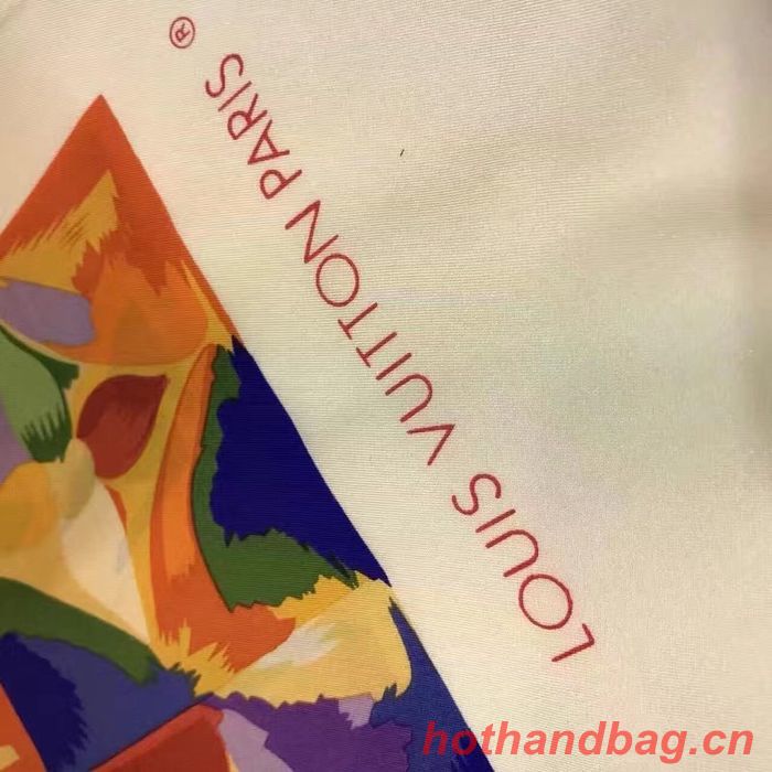 Louis Vuitton Scarf LVC00334