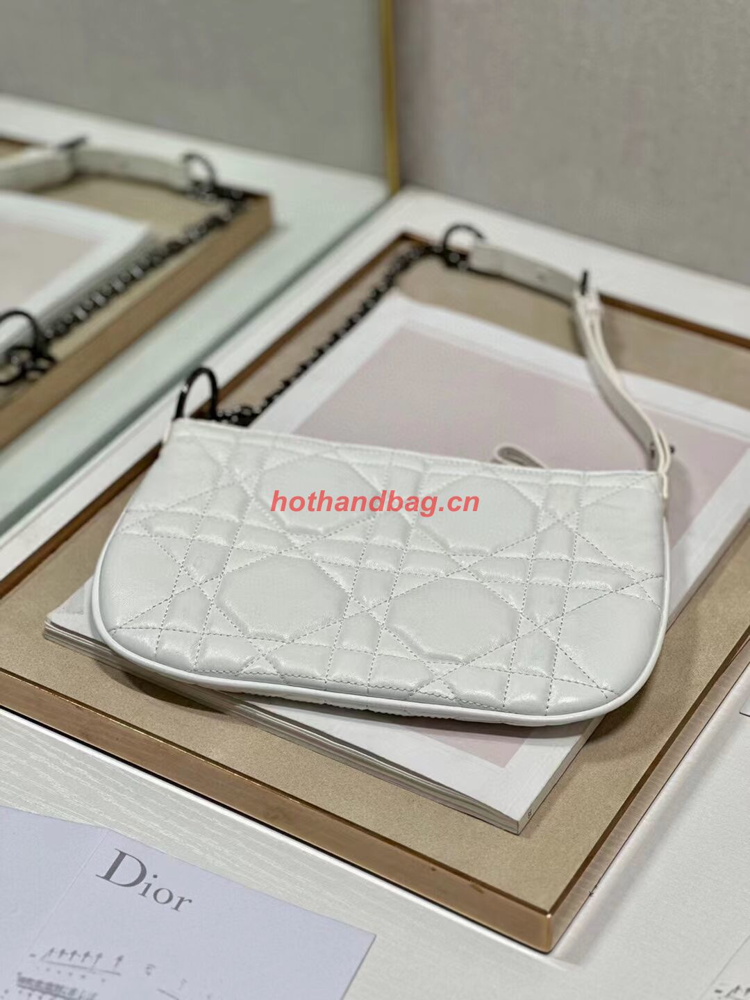 MINI DIOR CARO TULIP BAG Latte Quilted Macrocannage Calfskin S5139BN MINI DIOR CARO TULIP BAG Latte Quilted Macrocannage Calfskin S5139BN