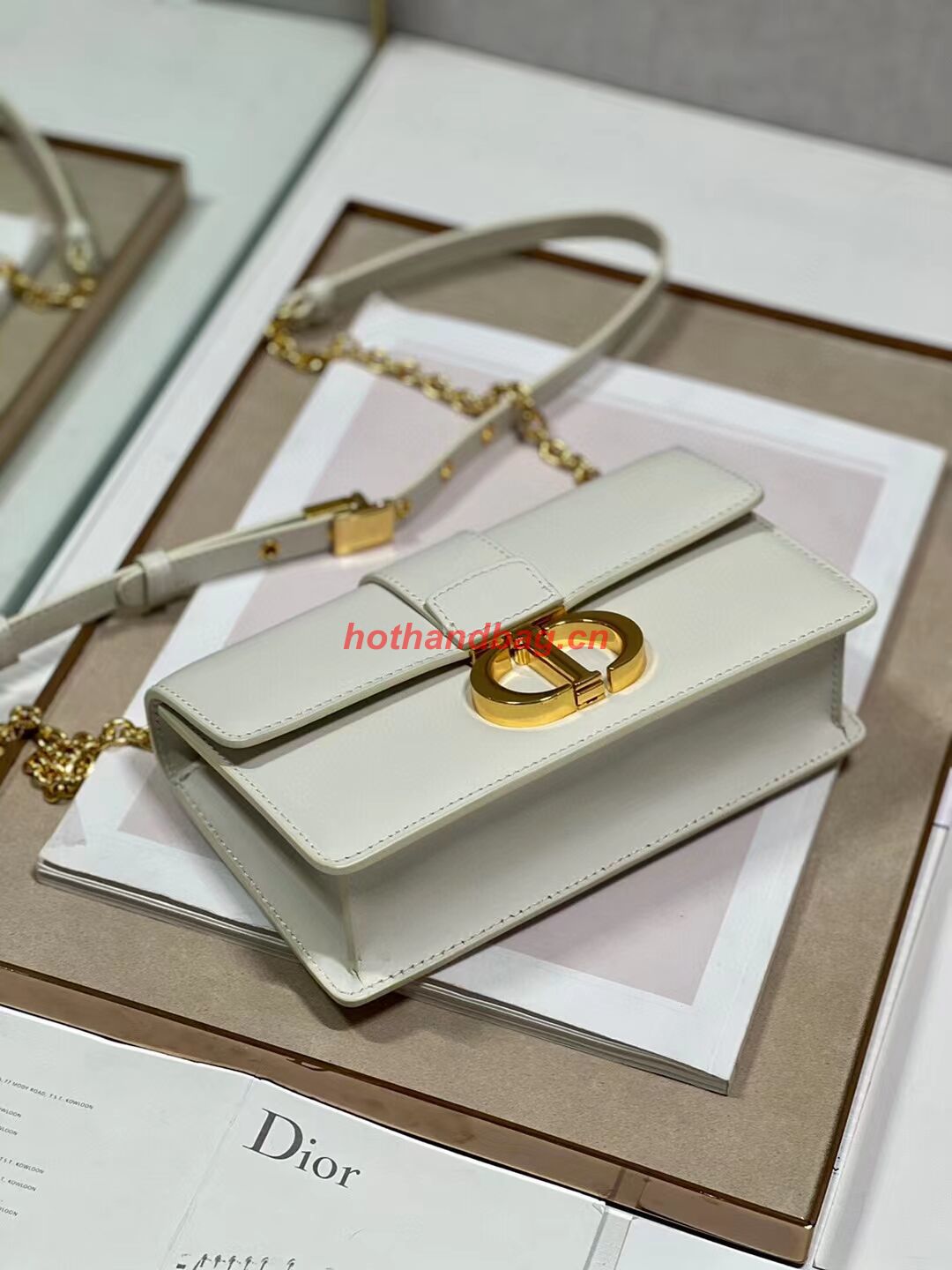 DIOR 30 MONTAIGNE EAST-WEST BAG WITH CHAIN Calfskin M9334 Latte DIOR 30 MONTAIGNE EAST-WEST BAG WITH CHAIN Calfskin M9334 Latte
