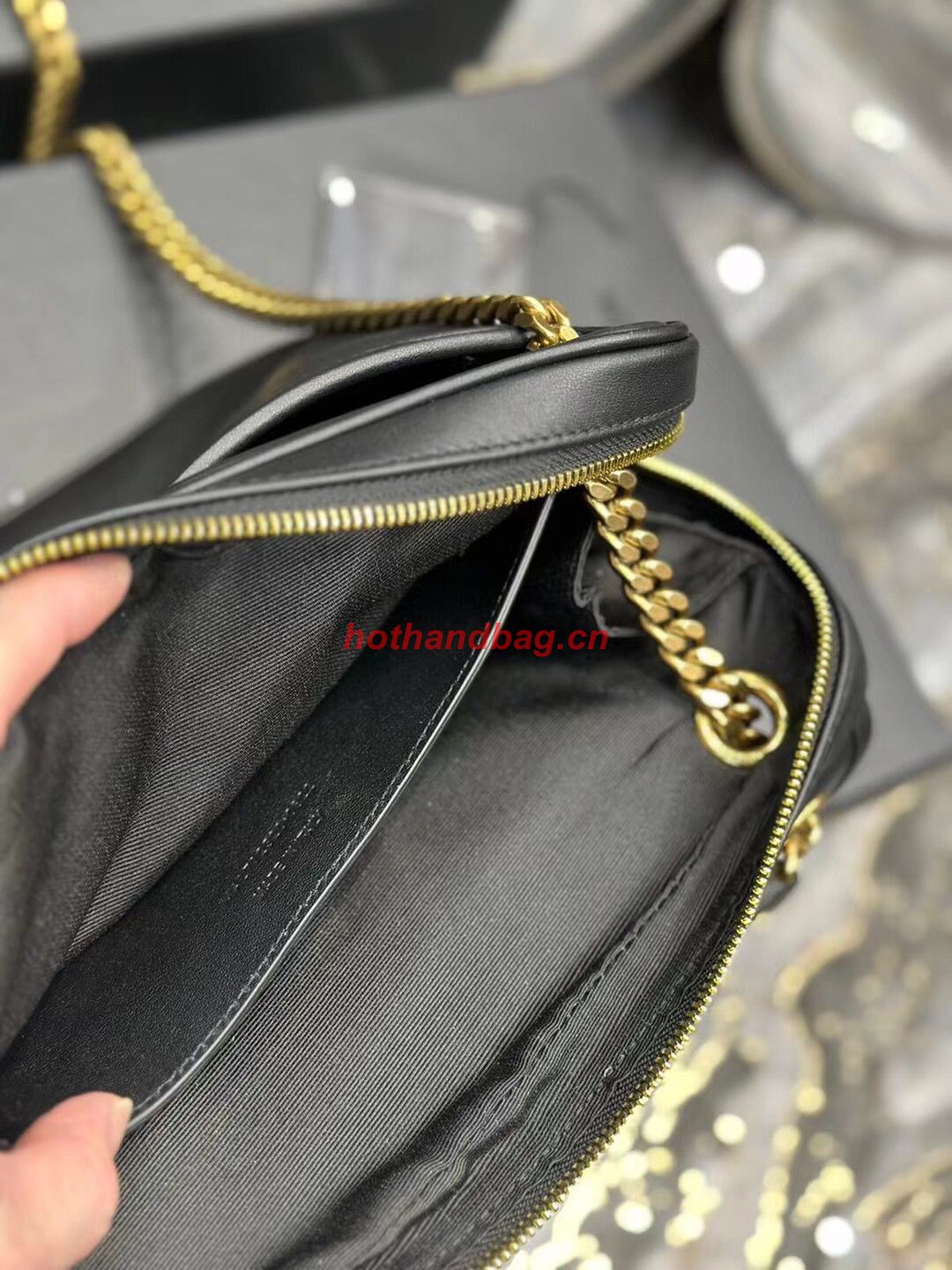 SAINT LAUREN NIKI BABY CHAIN BAG IN SMOOTH LEATHER Y871250 black