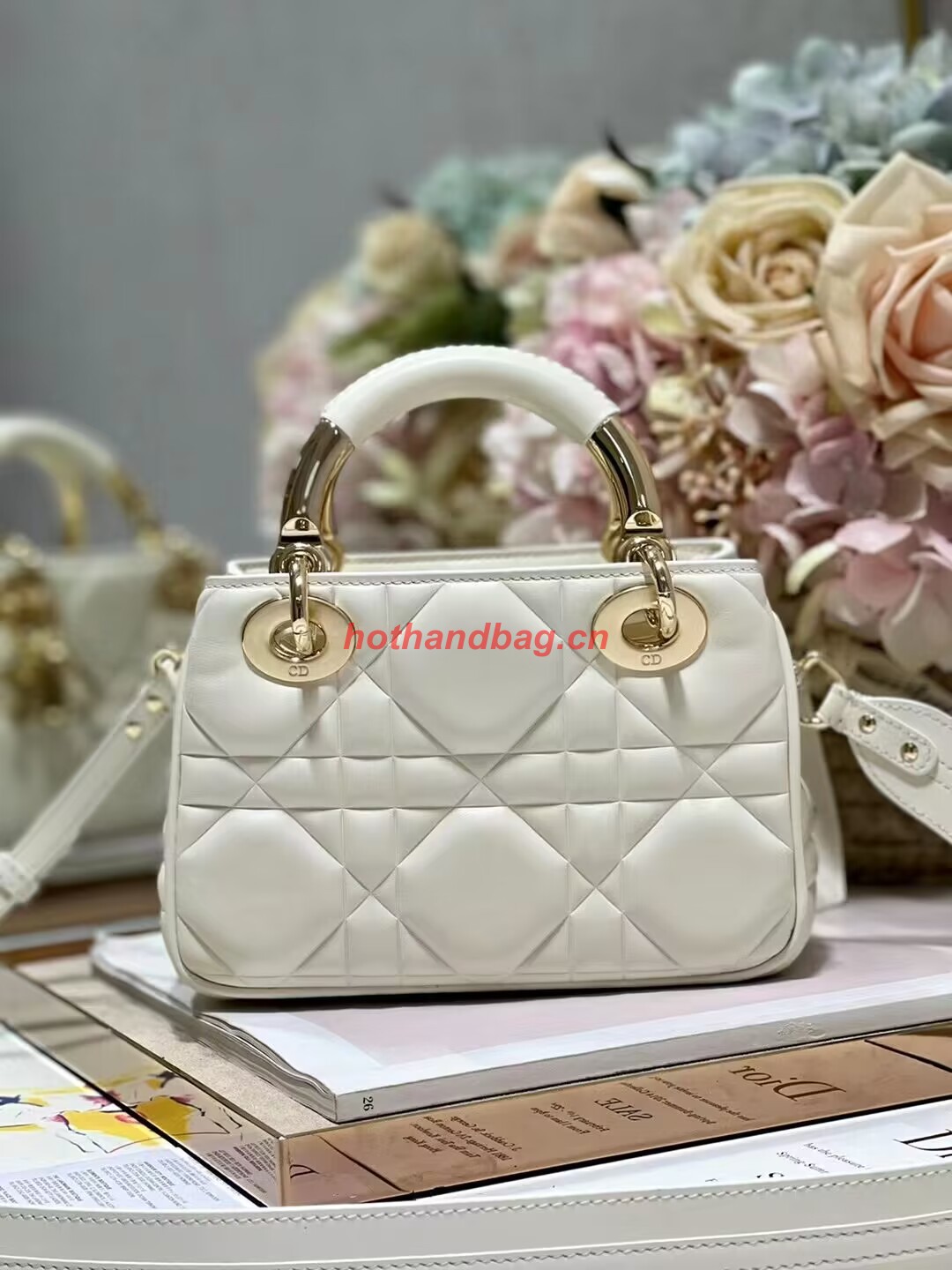 LADY DIOR TOP HANDLE SMALL BAG Cannage Lambskin C0620 Latte LADY DIOR TOP HANDLE SMALL BAG Cannage Lambskin C0620 Latte