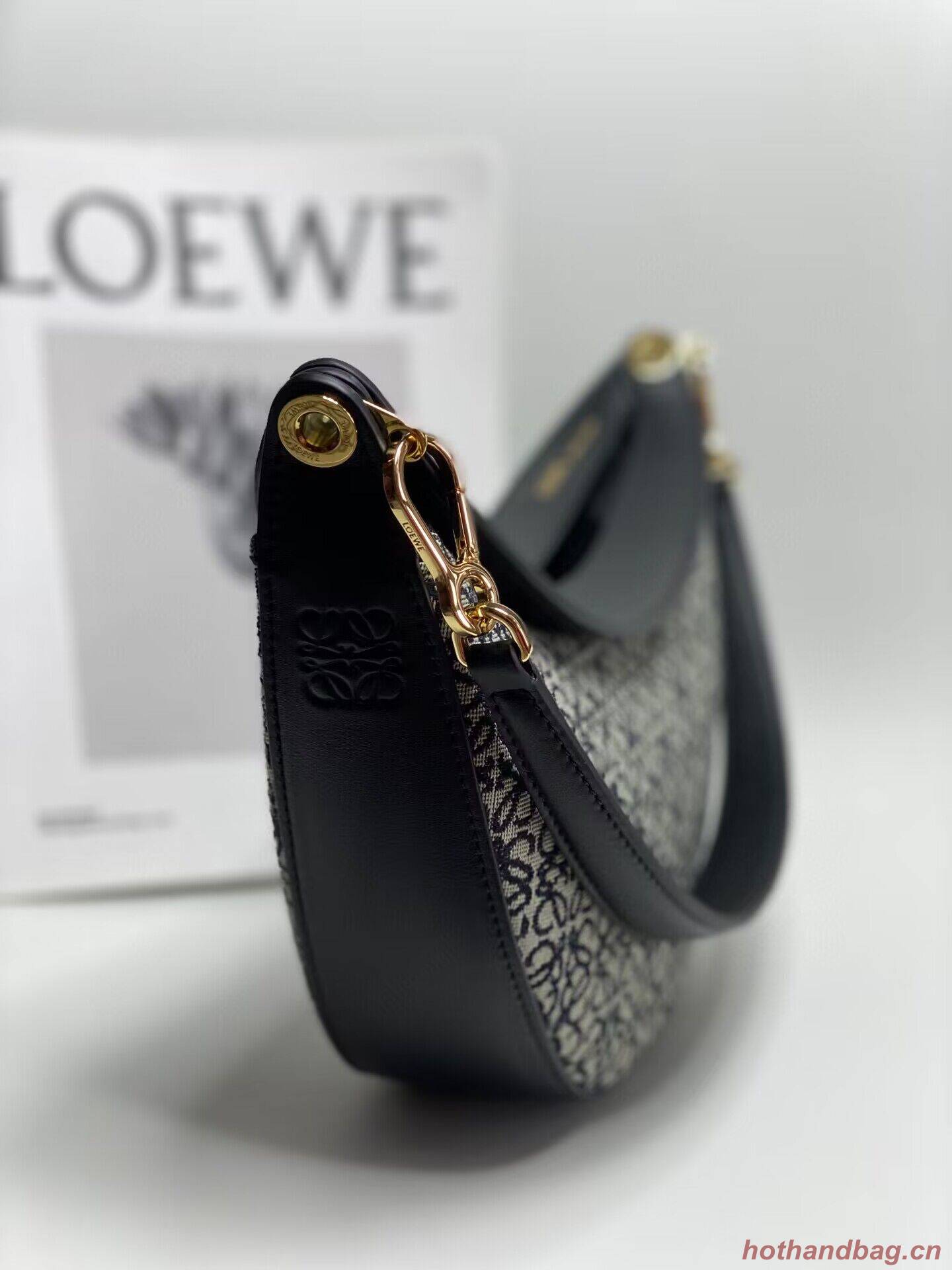 Loewe Original Leather Shoulder Handbag 3073 Black Embroidery Loewe Original Leather Shoulder Handbag 3073 Black Embroidery