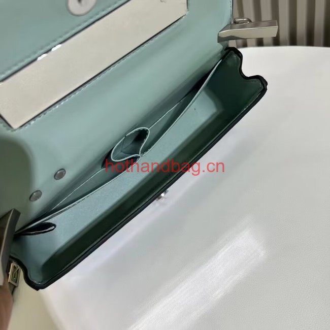 Fendi small smooth leather bag F1090 green Fendi small smooth leather bag F1090 green