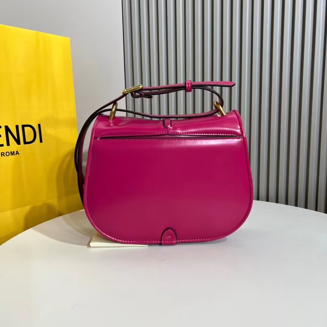 Fendi C mon Medium 8BT366 Fuchsia Fendi C mon Medium 8BT366 Fuchsia