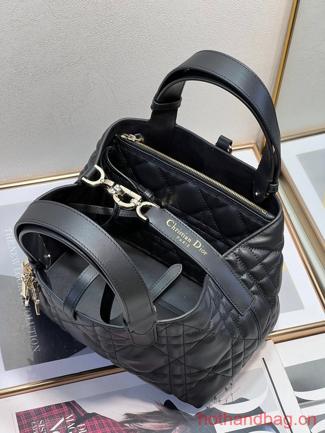 SMALL DIOR TOUJOURS BAG Macrocannage Calfskin M2822O black