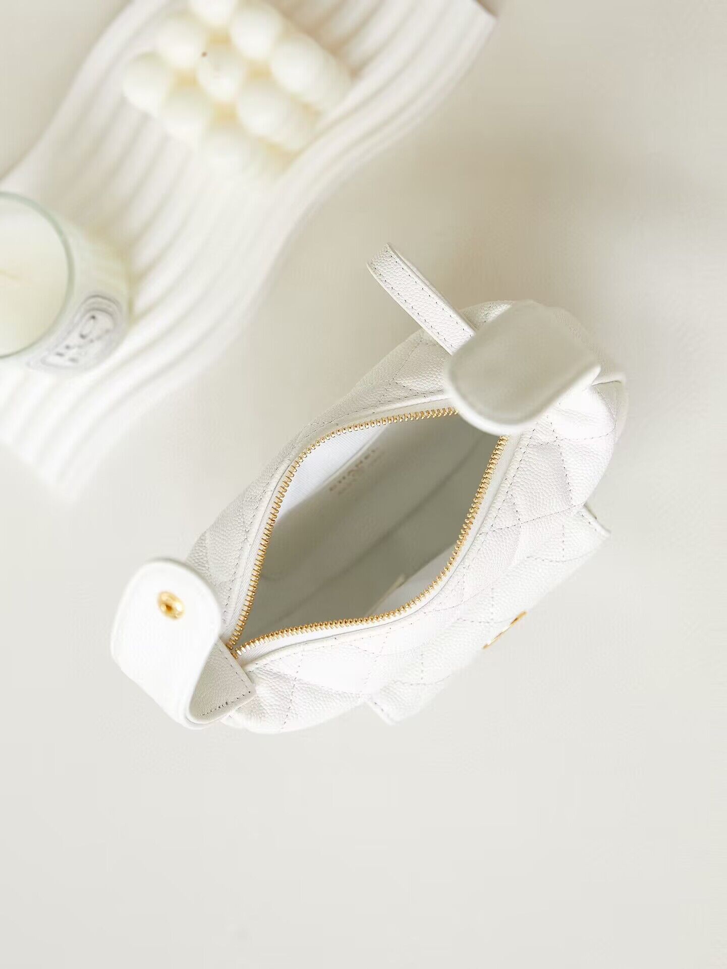 Chanel Caviar Quilted Polly Pocket AP3467 White Chanel Caviar Quilted Polly Pocket AP3467 White