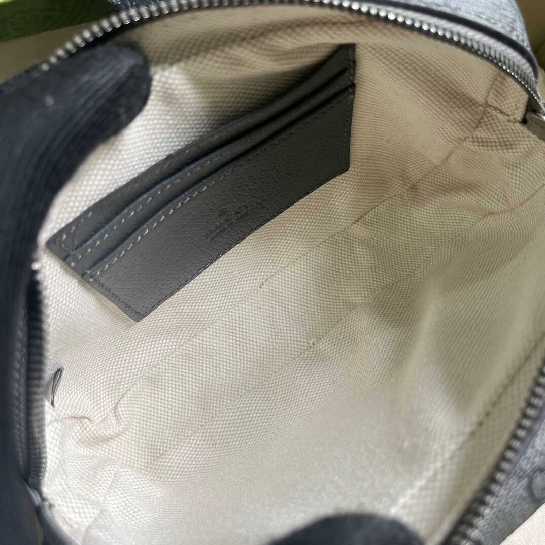GUCCI GG SHOULDER BAG 574888 Gray GUCCI GG SHOULDER BAG 574888 Gray